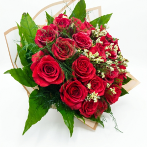 🌹 ¡Oferta Especial en Floristería Alex! 🌹 Sorprende a esa persona especial con un hermoso ramo de 12 rosas rojas (copia)
